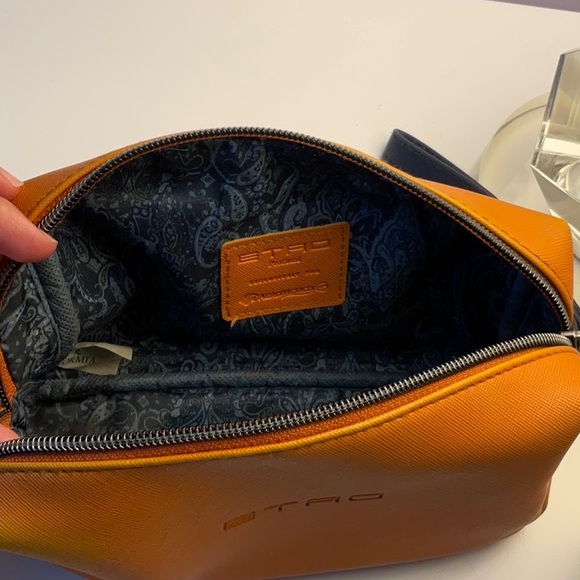 Etro Profumi Orange Travel Toiletry Bag - Picture 2 of 3